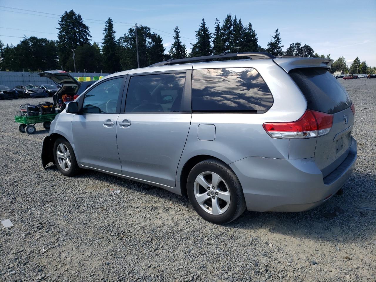 Photo 1 VIN: 5TDKK3DC7ES519673 - TOYOTA SIENNA 