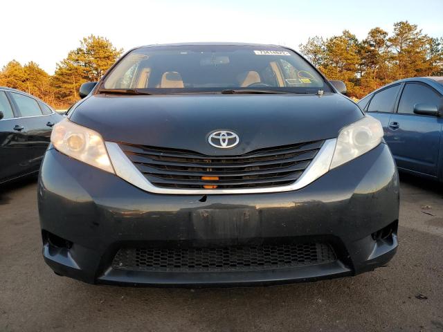 Photo 4 VIN: 5TDKK3DC7FS533218 - TOYOTA SIENNA LE 