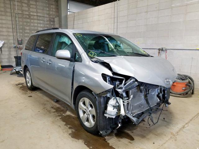 Photo 0 VIN: 5TDKK3DC7FS563156 - TOYOTA SIENNA LE 