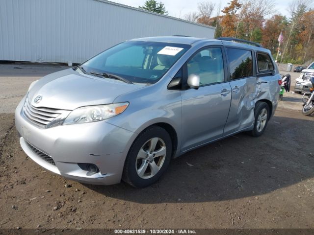 Photo 1 VIN: 5TDKK3DC7FS570348 - TOYOTA SIENNA 