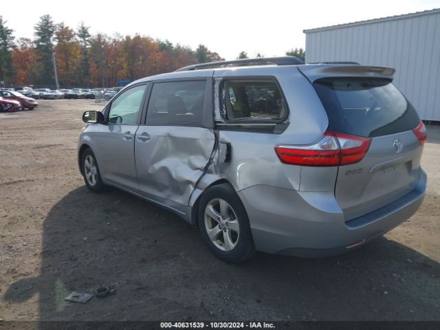 Photo 2 VIN: 5TDKK3DC7FS570348 - TOYOTA SIENNA 