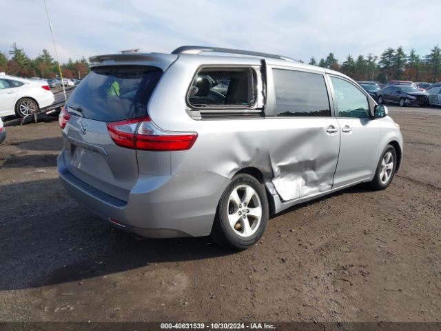 Photo 3 VIN: 5TDKK3DC7FS570348 - TOYOTA SIENNA 