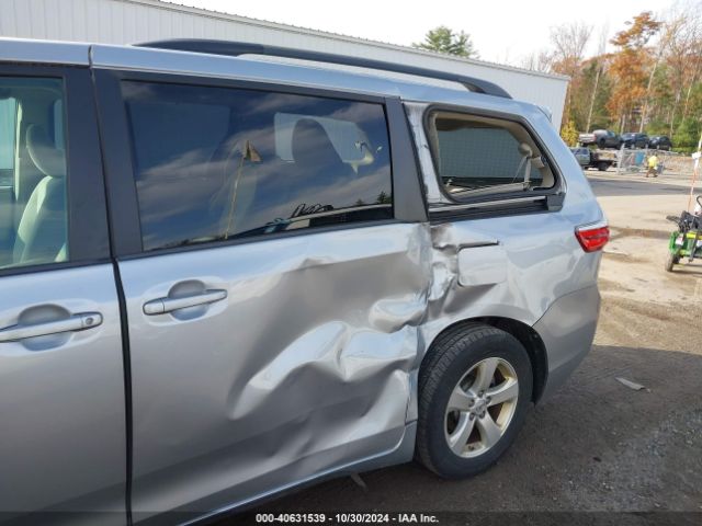 Photo 5 VIN: 5TDKK3DC7FS570348 - TOYOTA SIENNA 