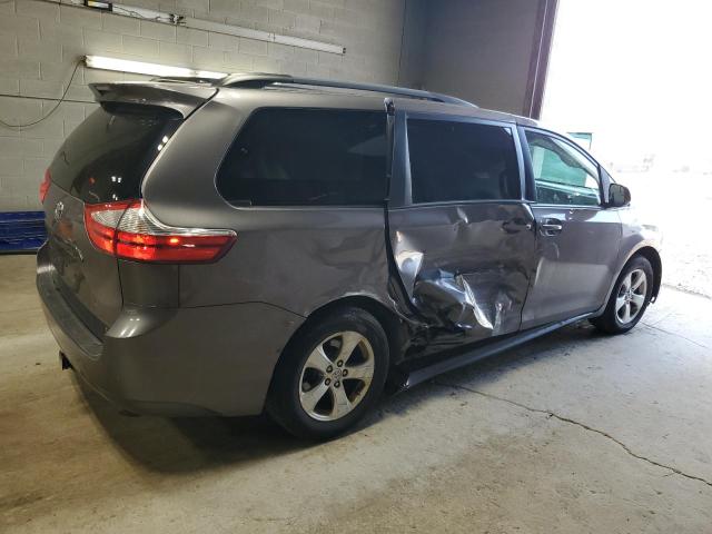 Photo 2 VIN: 5TDKK3DC7FS579938 - TOYOTA SIENNA LE 