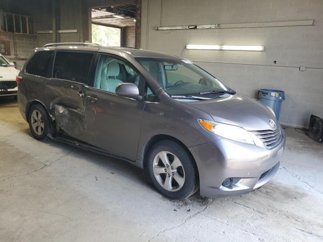 Photo 3 VIN: 5TDKK3DC7FS579938 - TOYOTA SIENNA LE 