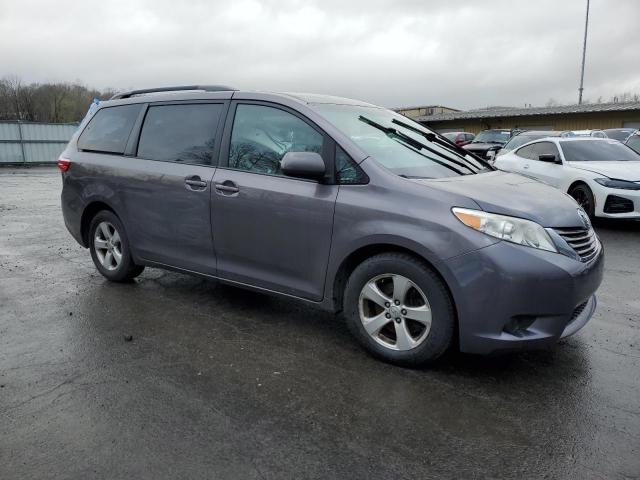 Photo 3 VIN: 5TDKK3DC7FS670501 - TOYOTA SIENNA LE 