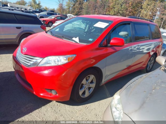 Photo 1 VIN: 5TDKK3DC7FS684575 - TOYOTA SIENNA 