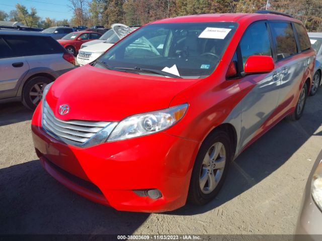 Photo 5 VIN: 5TDKK3DC7FS684575 - TOYOTA SIENNA 