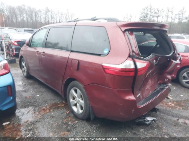 Photo 2 VIN: 5TDKK3DC7GS699627 - TOYOTA SIENNA 