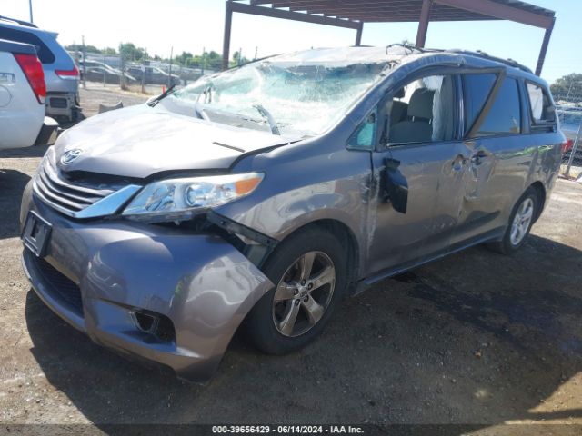 Photo 1 VIN: 5TDKK3DC7GS715762 - TOYOTA SIENNA 