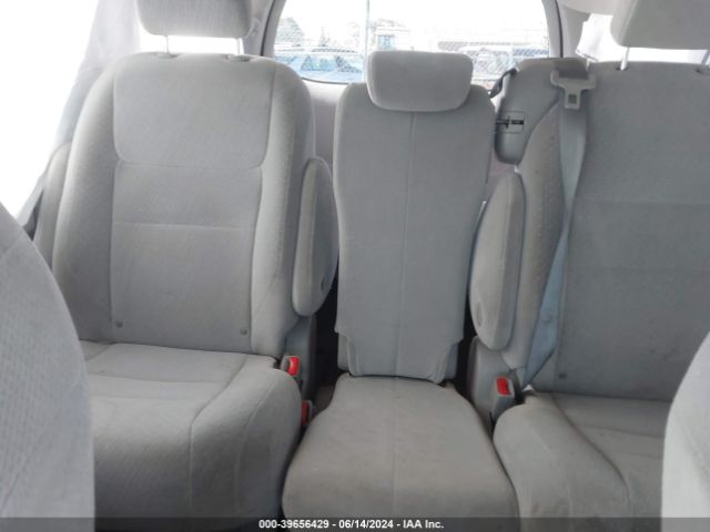 Photo 7 VIN: 5TDKK3DC7GS715762 - TOYOTA SIENNA 