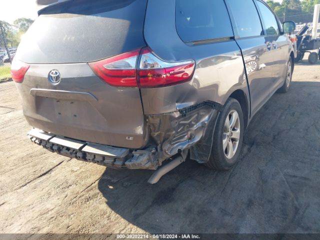 Photo 5 VIN: 5TDKK3DC7GS720444 - TOYOTA SIENNA 