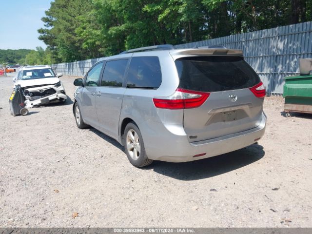 Photo 2 VIN: 5TDKK3DC7GS727345 - TOYOTA SIENNA 