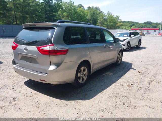 Photo 3 VIN: 5TDKK3DC7GS727345 - TOYOTA SIENNA 