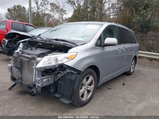 Photo 1 VIN: 5TDKK3DC7GS727703 - TOYOTA SIENNA 