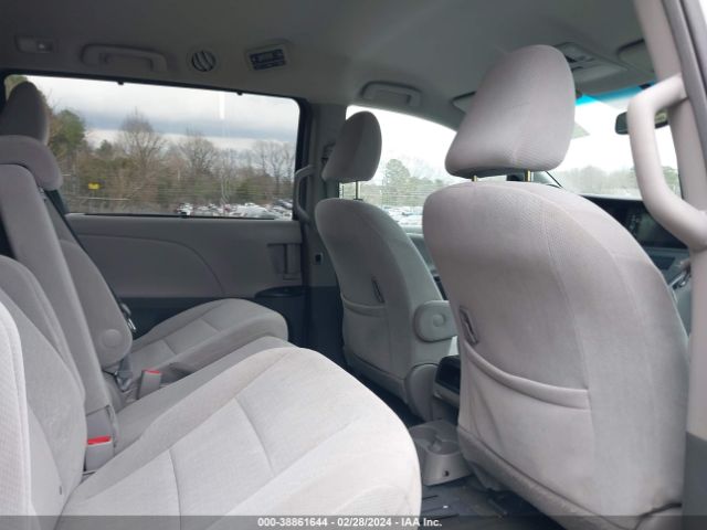 Photo 7 VIN: 5TDKK3DC7GS727703 - TOYOTA SIENNA 