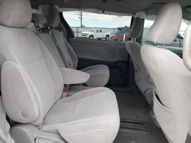 Photo 10 VIN: 5TDKK3DC7GS730360 - TOYOTA SIENNA LE 