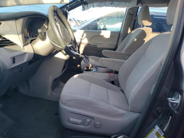 Photo 6 VIN: 5TDKK3DC7GS730360 - TOYOTA SIENNA LE 