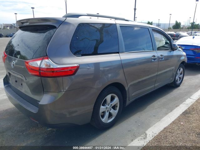 Photo 3 VIN: 5TDKK3DC7GS731699 - TOYOTA SIENNA 