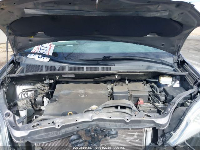 Photo 9 VIN: 5TDKK3DC7GS731699 - TOYOTA SIENNA 