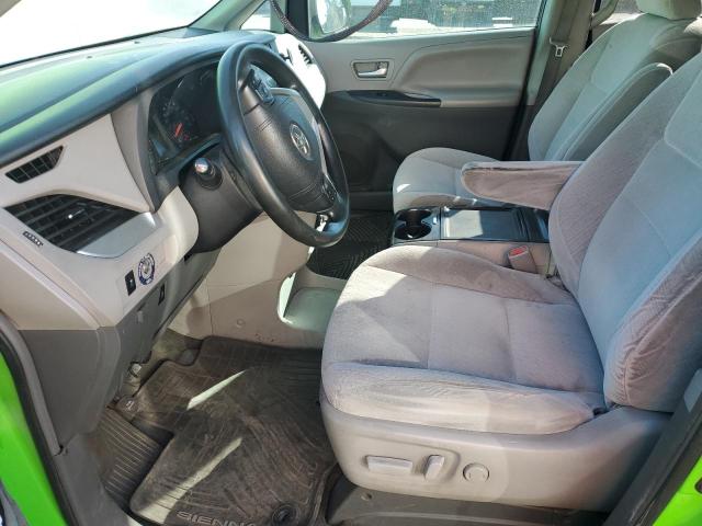 Photo 6 VIN: 5TDKK3DC7GS746607 - TOYOTA SIENNA LE 