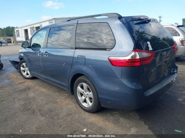 Photo 2 VIN: 5TDKK3DC7GS749510 - TOYOTA SIENNA 