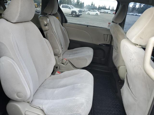 Photo 10 VIN: 5TDKK3DC8BS027388 - TOYOTA SIENNA LE 