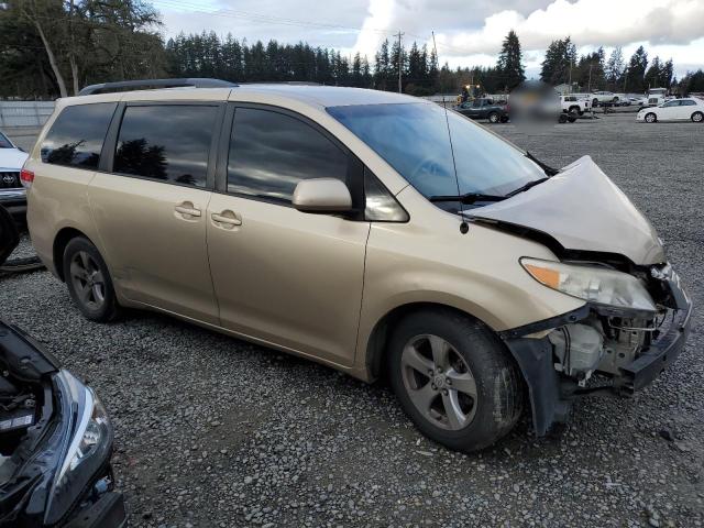 Photo 3 VIN: 5TDKK3DC8BS027388 - TOYOTA SIENNA LE 