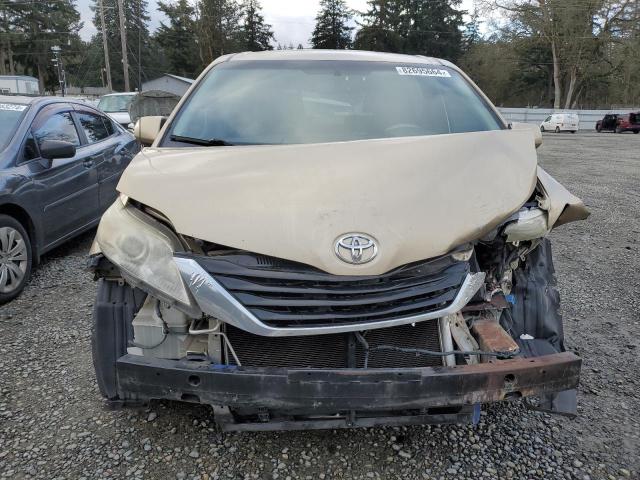 Photo 4 VIN: 5TDKK3DC8BS027388 - TOYOTA SIENNA LE 