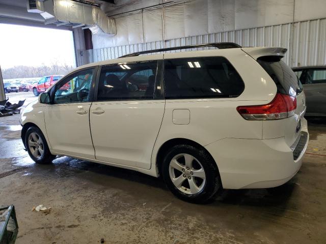 Photo 1 VIN: 5TDKK3DC8BS042361 - TOYOTA SIENNA LE 