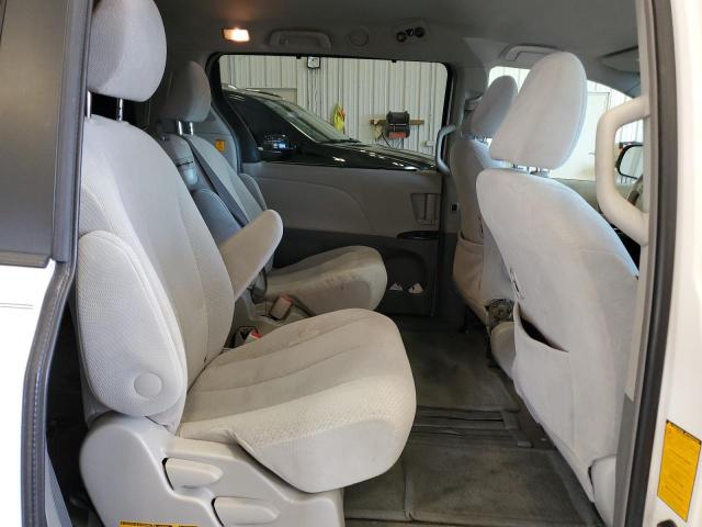 Photo 10 VIN: 5TDKK3DC8BS042361 - TOYOTA SIENNA LE 