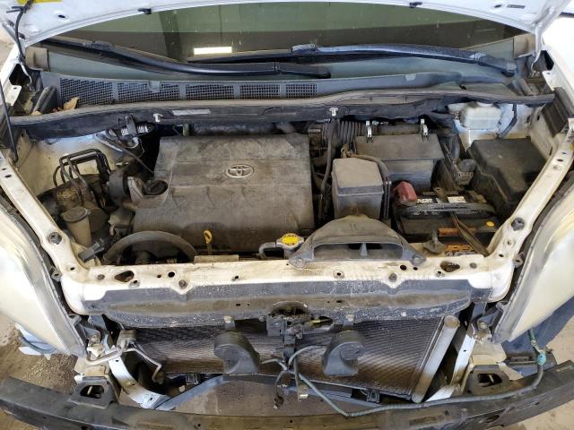 Photo 11 VIN: 5TDKK3DC8BS042361 - TOYOTA SIENNA LE 