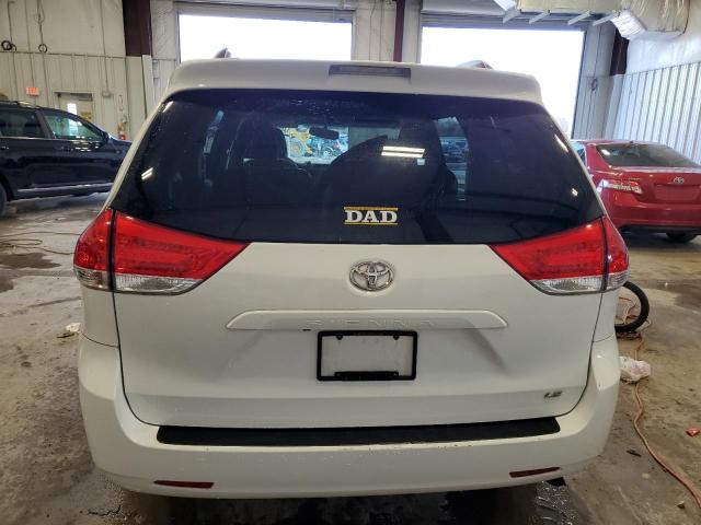 Photo 5 VIN: 5TDKK3DC8BS042361 - TOYOTA SIENNA LE 