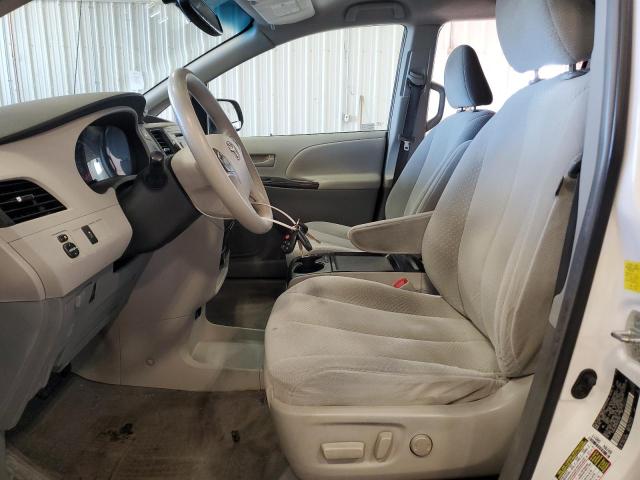 Photo 6 VIN: 5TDKK3DC8BS042361 - TOYOTA SIENNA LE 