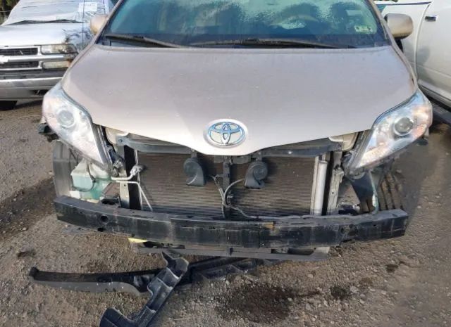 Photo 5 VIN: 5TDKK3DC8BS055546 - TOYOTA SIENNA 