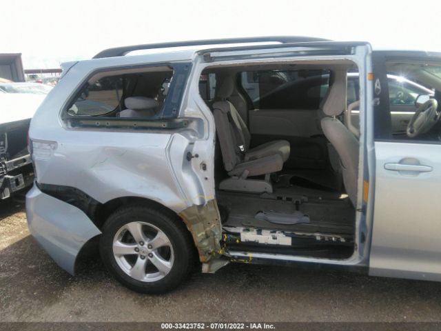 Photo 5 VIN: 5TDKK3DC8BS061587 - TOYOTA SIENNA 