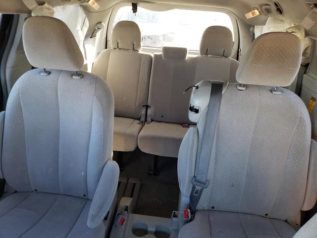 Photo 9 VIN: 5TDKK3DC8BS065865 - TOYOTA SIENNA LE 