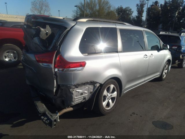 Photo 3 VIN: 5TDKK3DC8BS067440 - TOYOTA SIENNA 