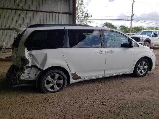 Photo 2 VIN: 5TDKK3DC8BS082598 - TOYOTA SIENNA LE 