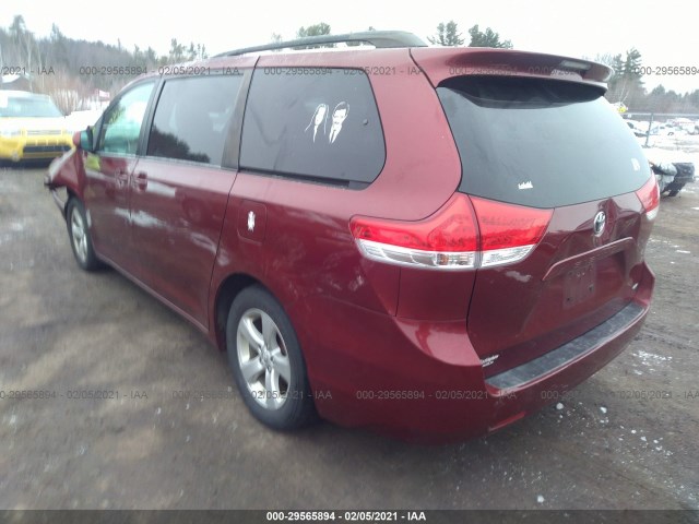 Photo 2 VIN: 5TDKK3DC8BS083511 - TOYOTA SIENNA 