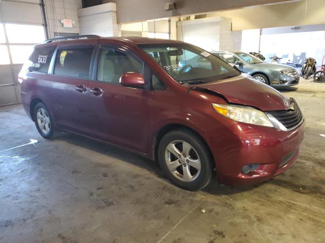 Photo 3 VIN: 5TDKK3DC8BS086344 - TOYOTA SIENNA LE 