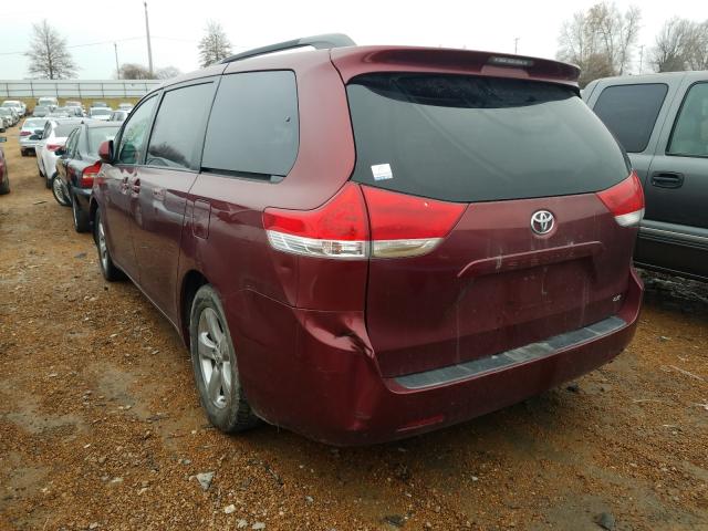 Photo 2 VIN: 5TDKK3DC8BS092712 - TOYOTA SIENNA LE 