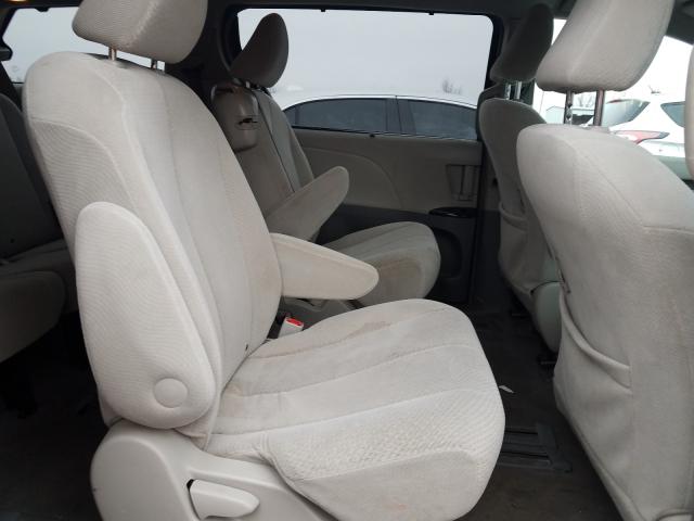 Photo 5 VIN: 5TDKK3DC8BS092712 - TOYOTA SIENNA LE 