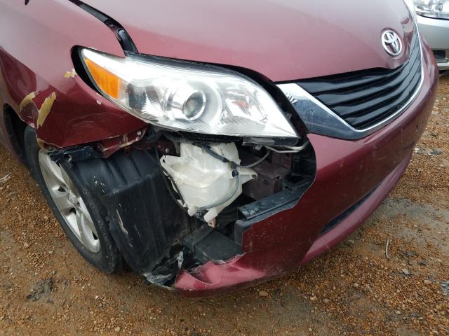 Photo 8 VIN: 5TDKK3DC8BS092712 - TOYOTA SIENNA LE 