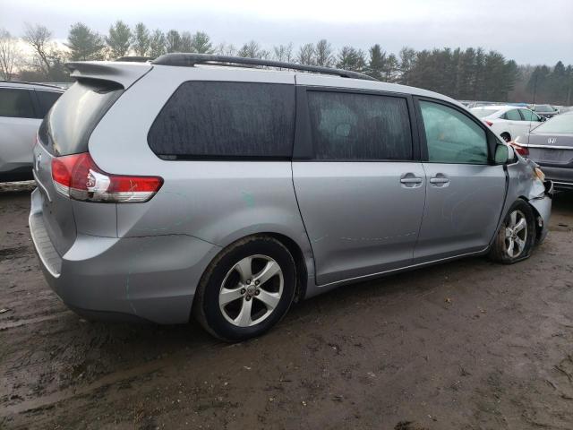 Photo 2 VIN: 5TDKK3DC8BS099420 - TOYOTA SIENNA LE 