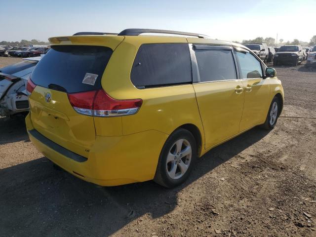 Photo 2 VIN: 5TDKK3DC8BS100923 - TOYOTA SIENNA LE 