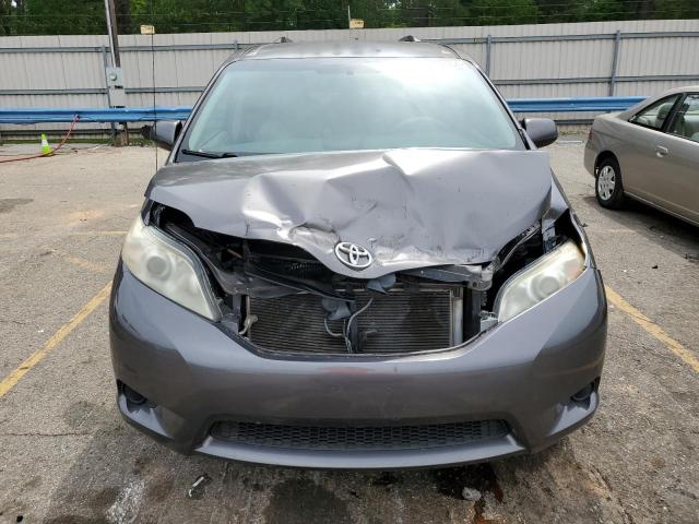 Photo 4 VIN: 5TDKK3DC8BS101358 - TOYOTA SIENNA LE 