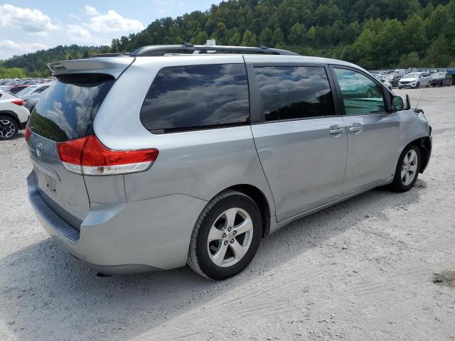 Photo 2 VIN: 5TDKK3DC8BS104552 - TOYOTA SIENNA LE 