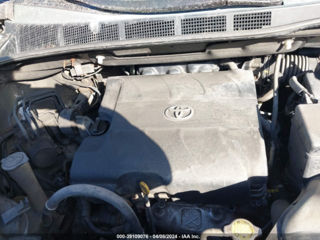 Photo 9 VIN: 5TDKK3DC8BS124932 - TOYOTA SIENNA 