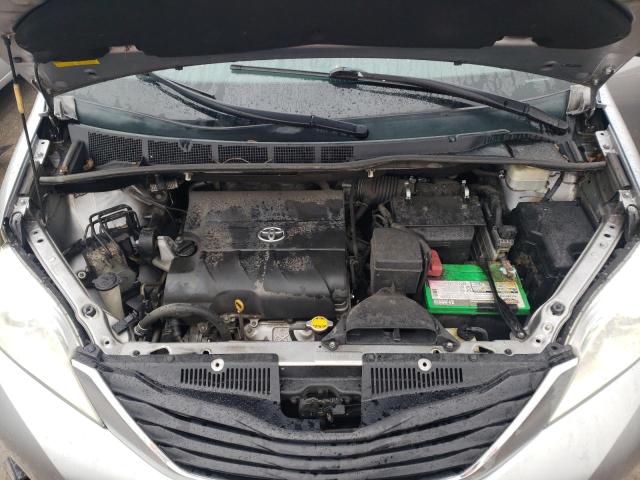 Photo 11 VIN: 5TDKK3DC8BS173130 - TOYOTA SIENNA LE 